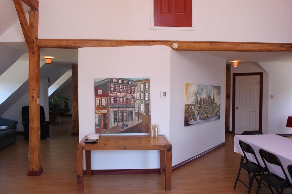 La Grange Country Inn Wakefield Esterno foto
